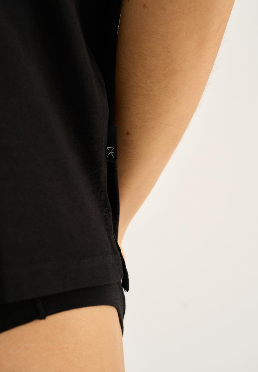 T-Shirt, V-Ausschnitt | Bambusviskose | Schwarz -JBS of Denmark Women