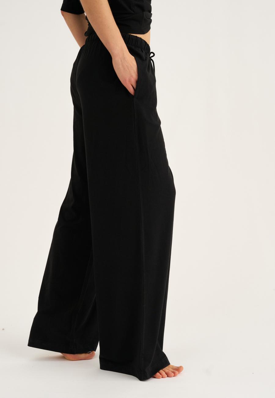 Hose „gerades Bein“ | Bambusviskose | Schwarz -JBS of Denmark Women
